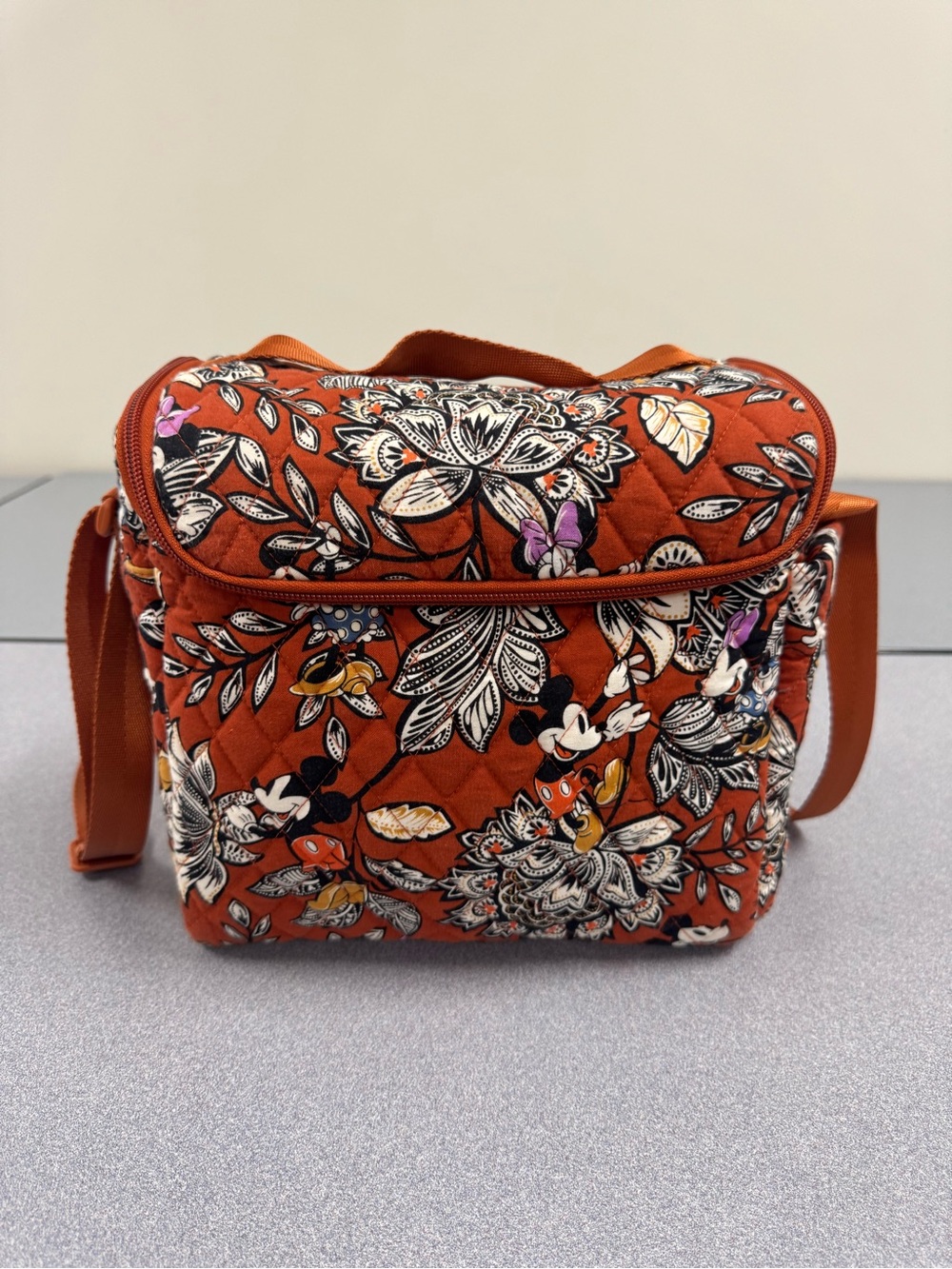 USED-Vera Bradley Women’s Outlet Disney Lunch Crossbody Bag Mickey and Minnie’s